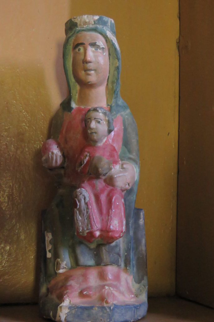  Llamas. Virgen con Niño Jesus